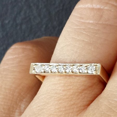 Cradle Pave Ring - Yellow Gold