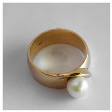 Custom Pearl Ring